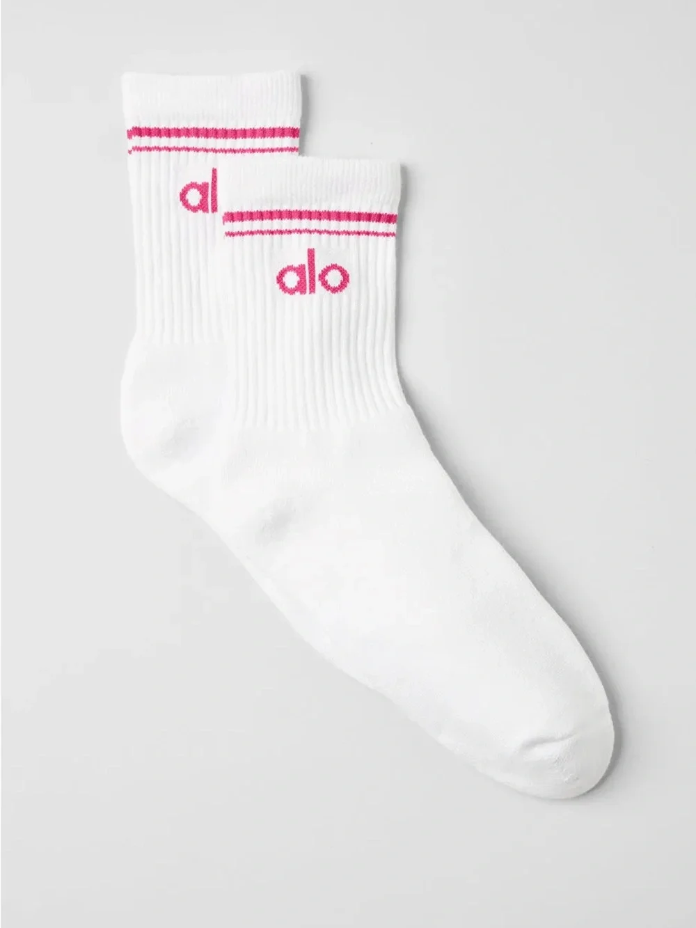 ALO Yoga Unisex Half–Crew Throwback Socks 🧦 White/Pink Summer Crush Size: M